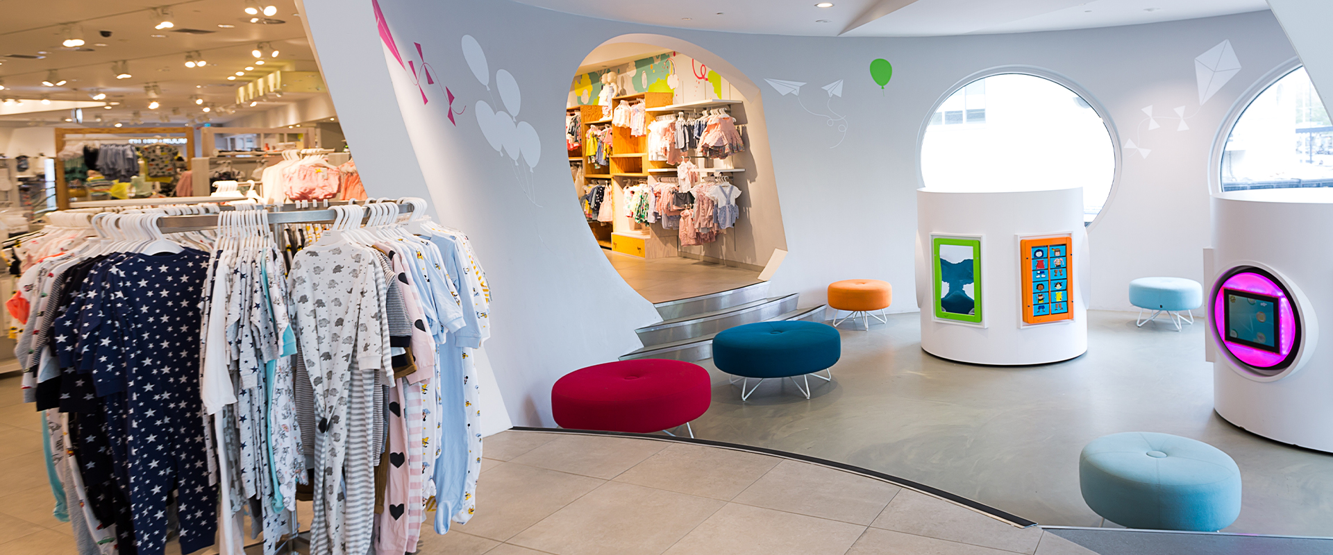 H&M Rotterdam speelhoek voor kinderen H&M Rotterdam speelhoek voor kinderen